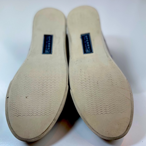 Sperry Top Sider Light Silver with Colorful Beach Umbrellas STS91568 - Picture 8 of 12